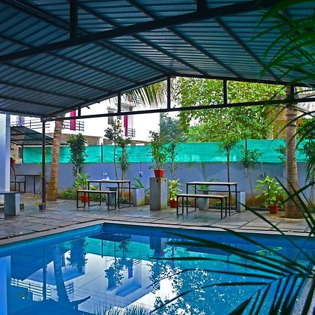 Hotel The Club House- Swimming Pool That'S Better Than The Beach Pondicherry Exterior foto