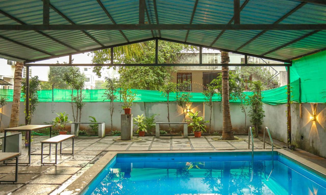 Hotel The Club House- Swimming Pool That'S Better Than The Beach Pondicherry Exterior foto