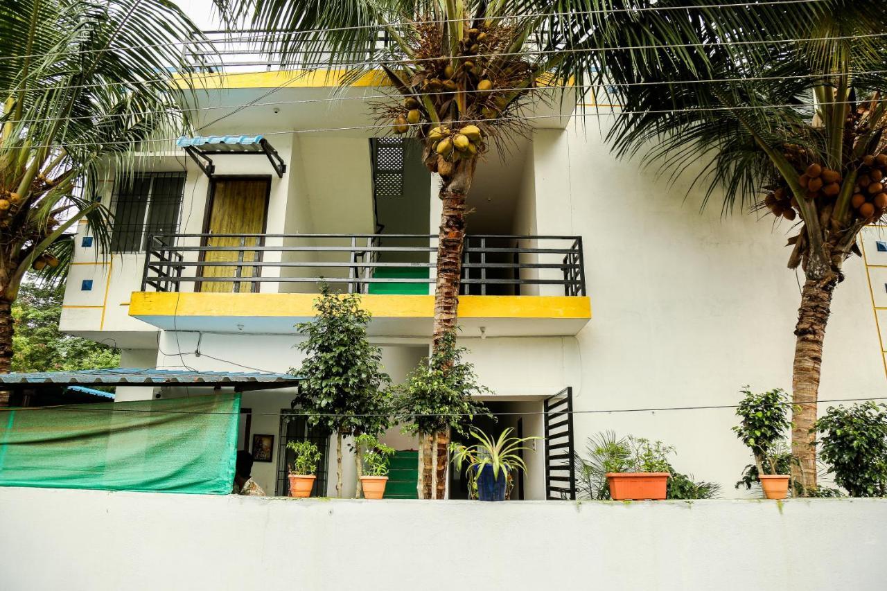 Hotel The Club House- Swimming Pool That'S Better Than The Beach Pondicherry Exterior foto