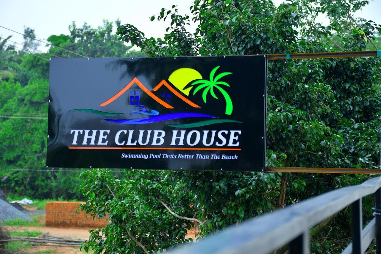 Hotel The Club House- Swimming Pool That'S Better Than The Beach Pondicherry Exterior foto