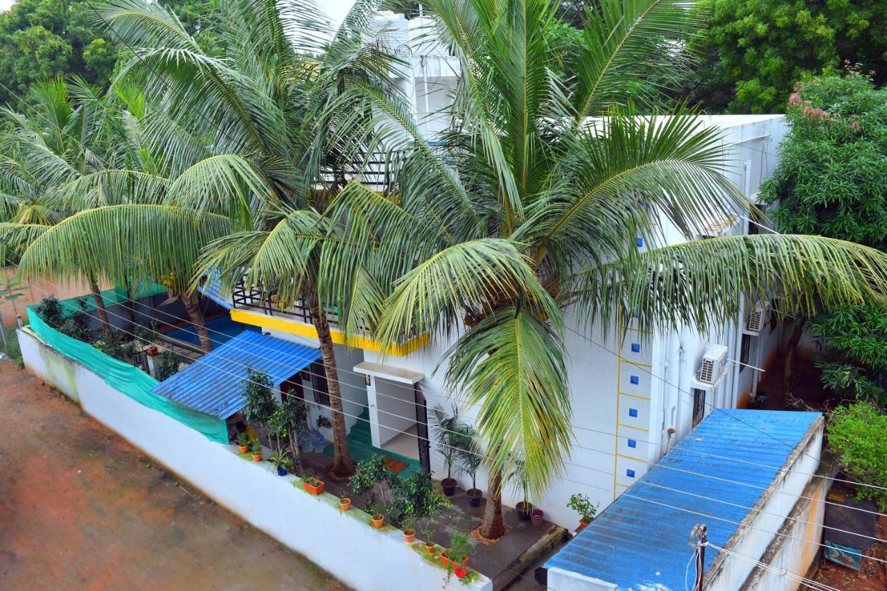 Hotel The Club House- Swimming Pool That'S Better Than The Beach Pondicherry Exterior foto