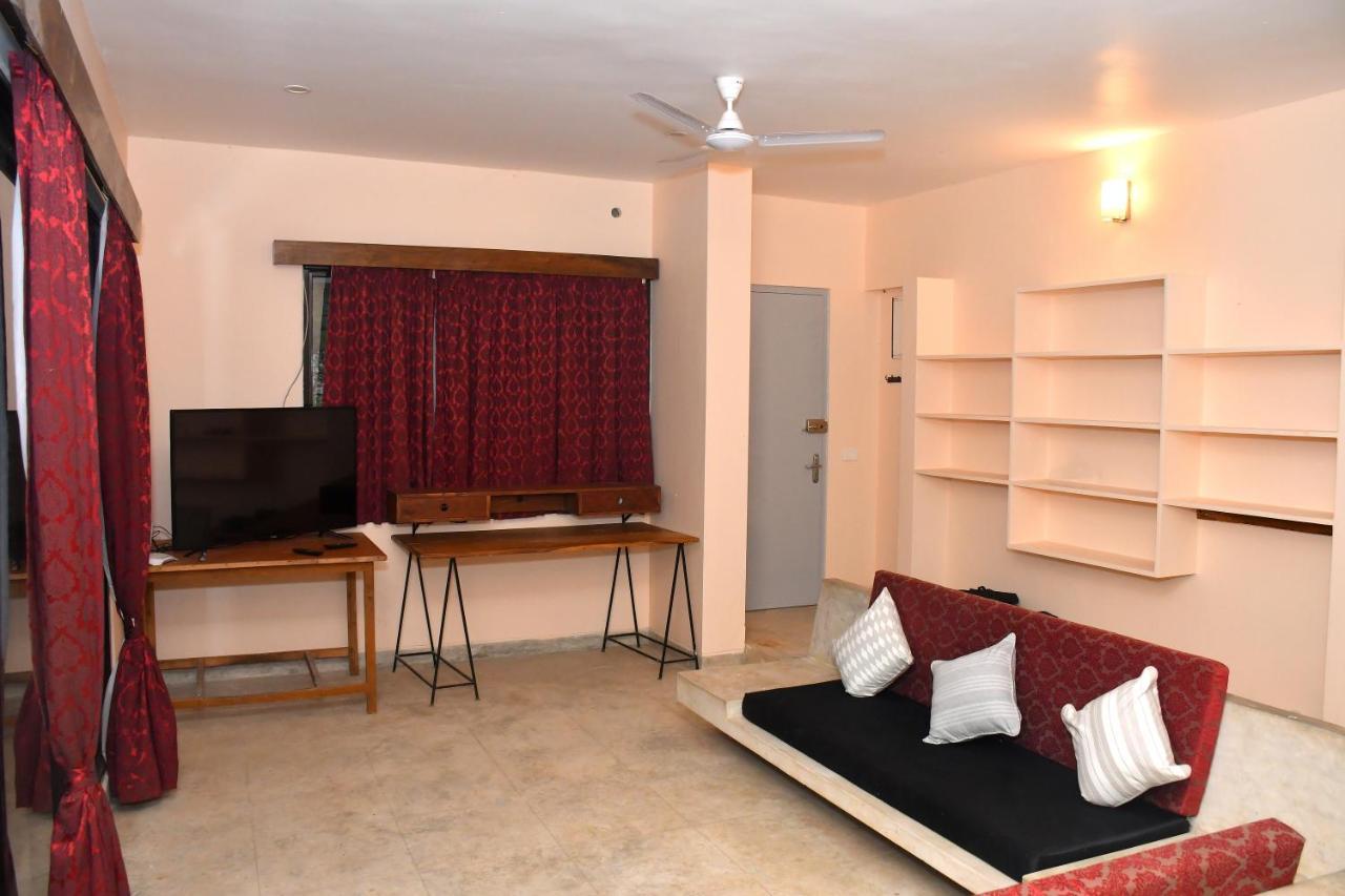 Hotel The Club House- Swimming Pool That'S Better Than The Beach Pondicherry Exterior foto