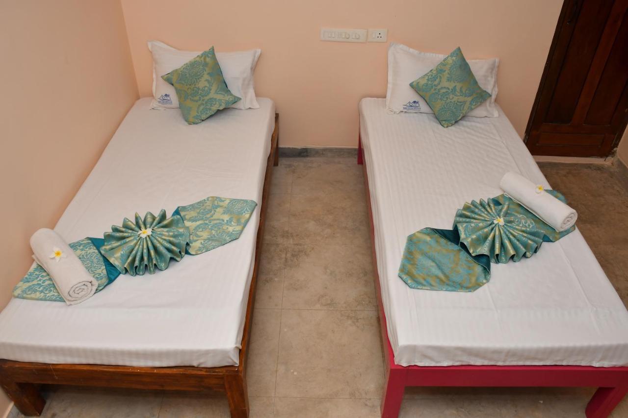 Hotel The Club House- Swimming Pool That'S Better Than The Beach Pondicherry Exterior foto