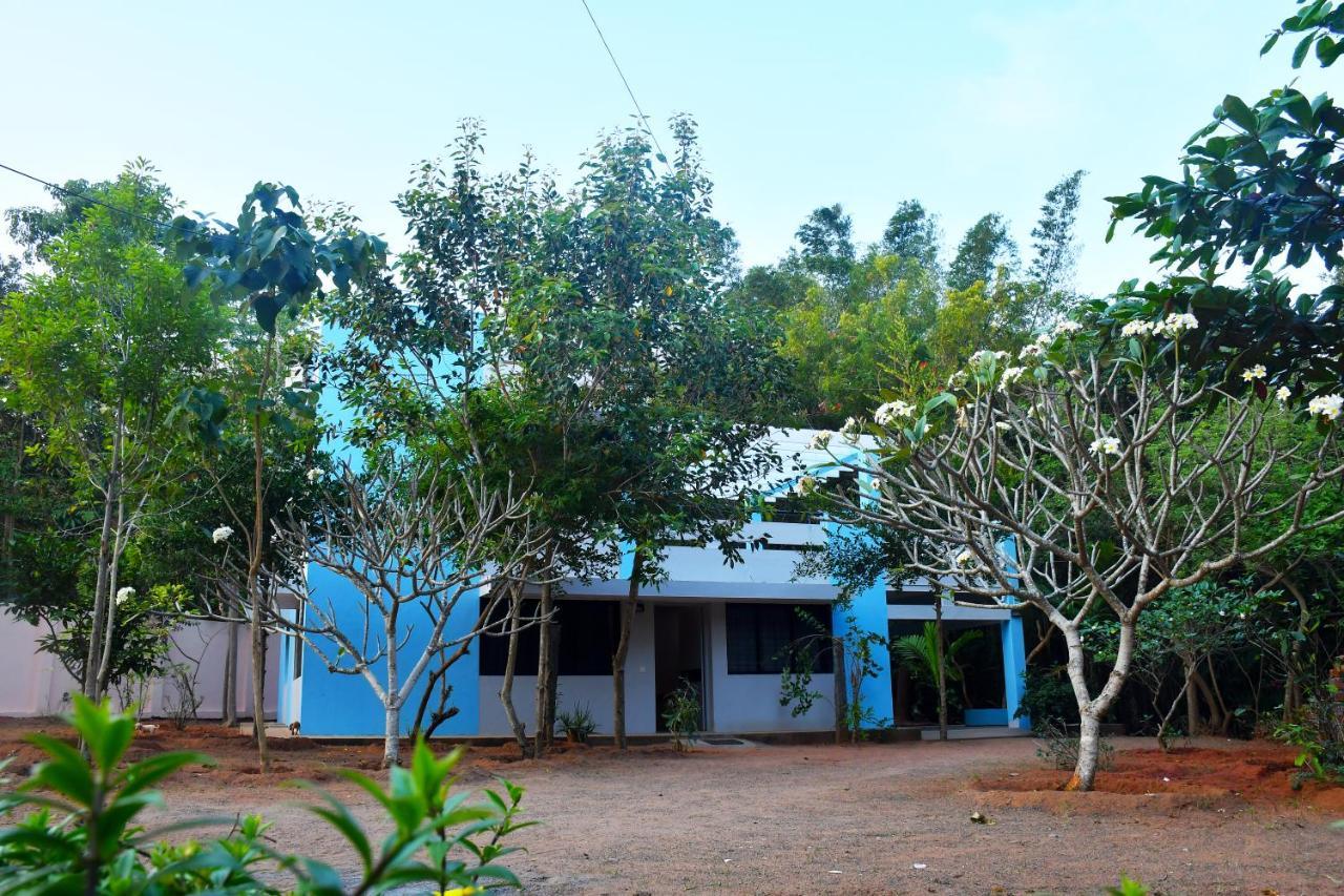 Hotel The Club House- Swimming Pool That'S Better Than The Beach Pondicherry Exterior foto